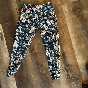 Sweaty Betty floral print capri leggings